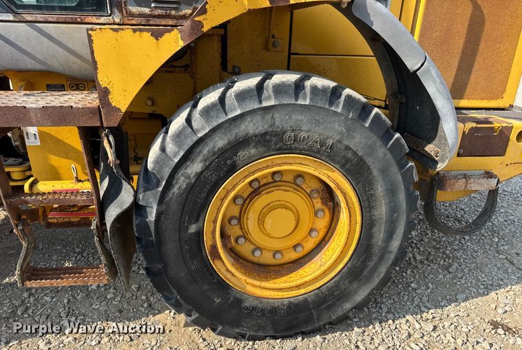 image for item DW6623 2009 John Deere 444K wheel loader