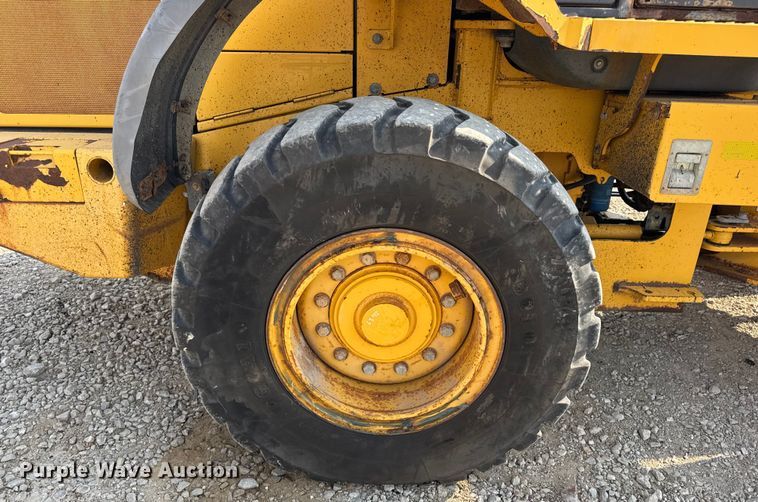 image for item DW6623 2009 John Deere 444K wheel loader