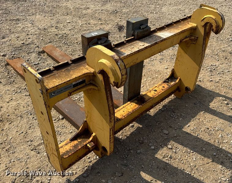 image for item DW6623 2009 John Deere 444K wheel loader