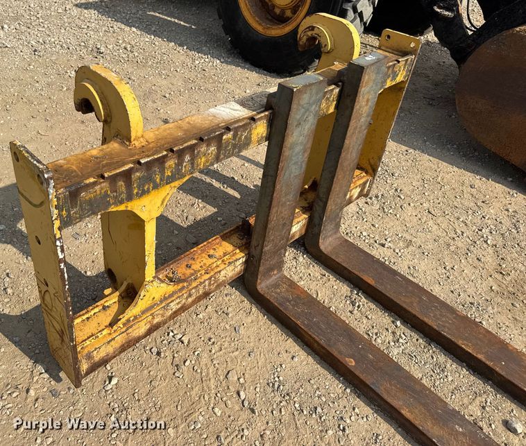 image for item DW6623 2009 John Deere 444K wheel loader