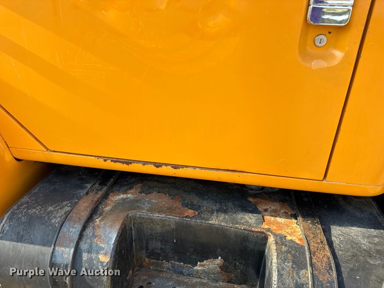 image for item DW6624 2002 International 4900 dump flatbed truck