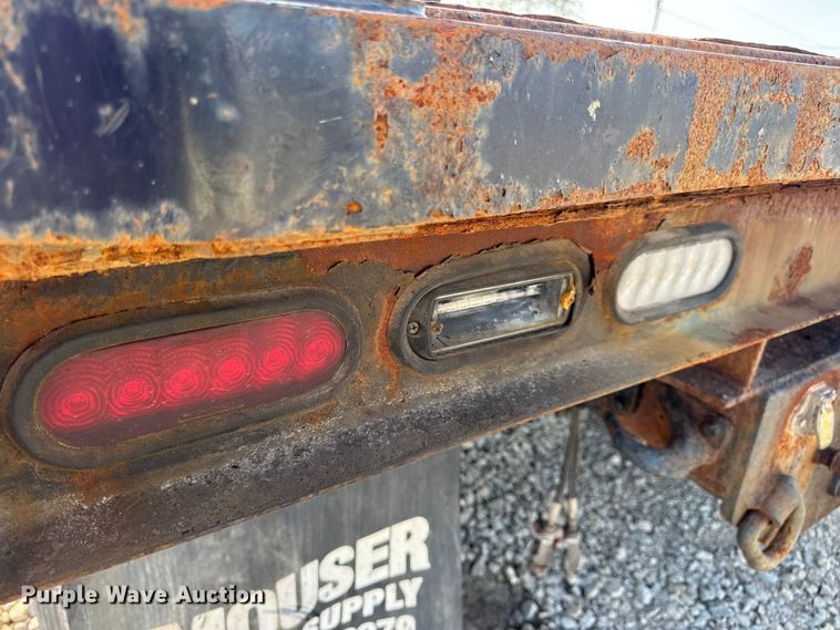 image for item DW6624 2002 International 4900 dump flatbed truck