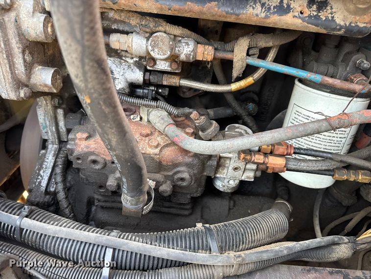 image for item DW6624 2002 International 4900 dump flatbed truck