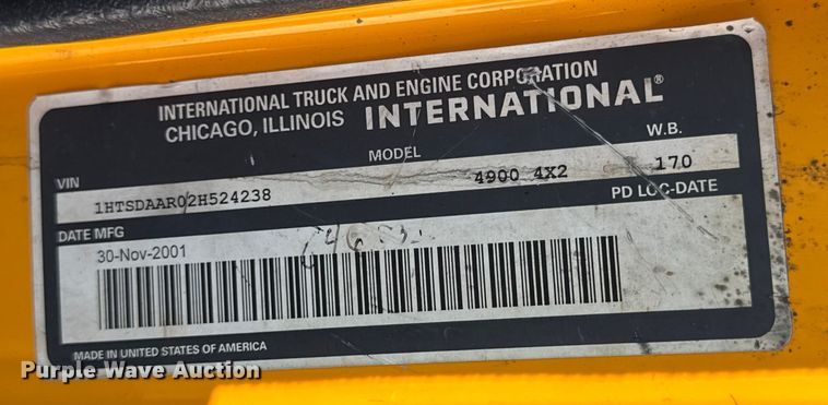 image for item DW6624 2002 International 4900 dump flatbed truck
