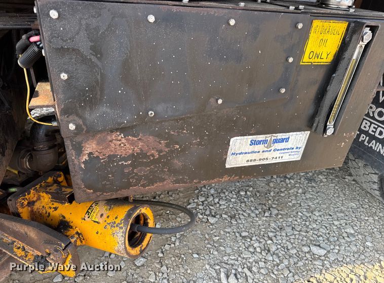 image for item DW6625 2005 International 7400 dump truck