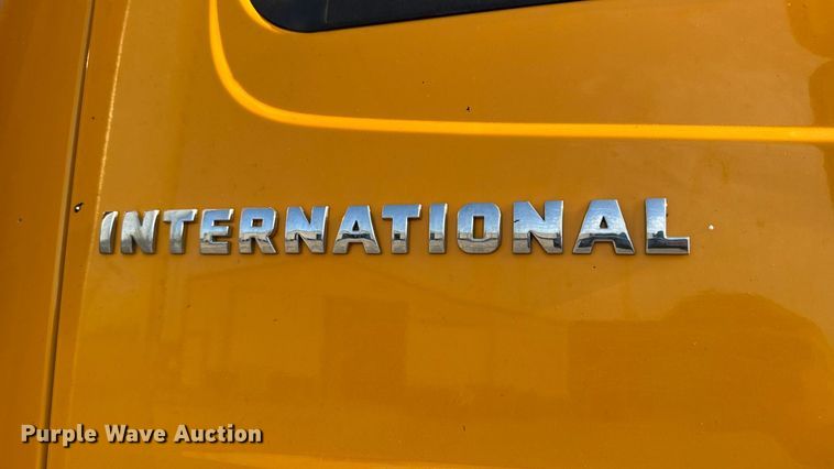 image for item DW6625 2005 International 7400 dump truck
