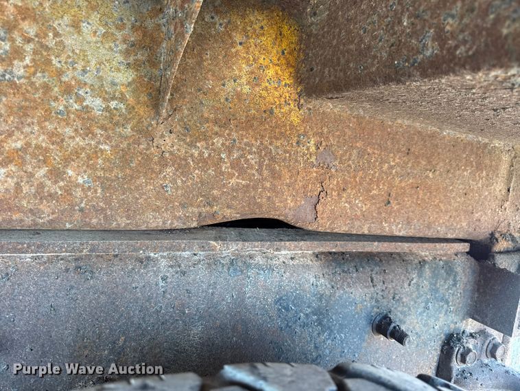 image for item DW6625 2005 International 7400 dump truck