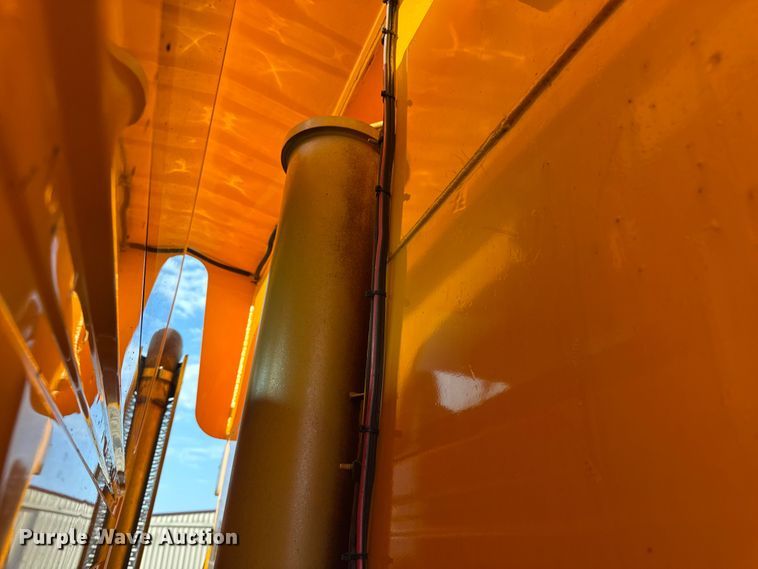 image for item DW6625 2005 International 7400 dump truck