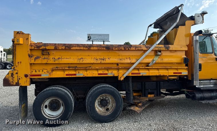 image for item DW6625 2005 International 7400 dump truck