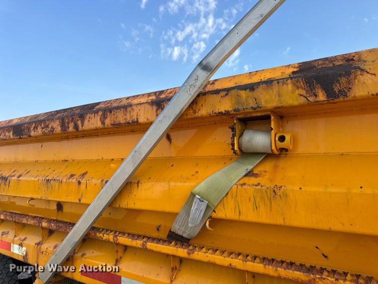 image for item DW6625 2005 International 7400 dump truck