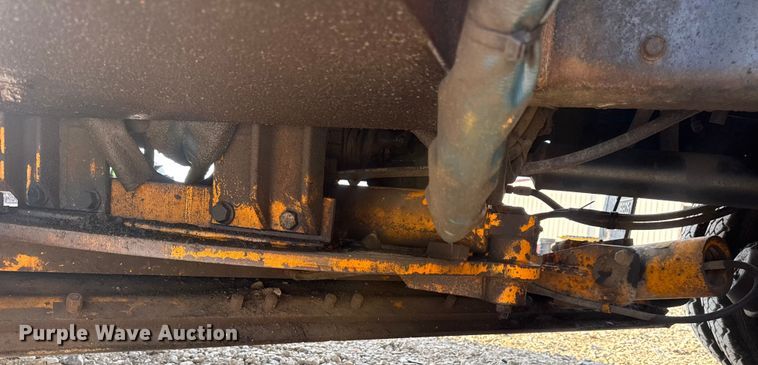 image for item DW6625 2005 International 7400 dump truck