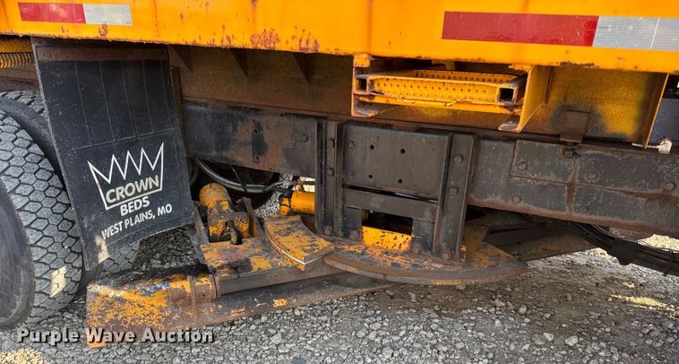 image for item DW6625 2005 International 7400 dump truck