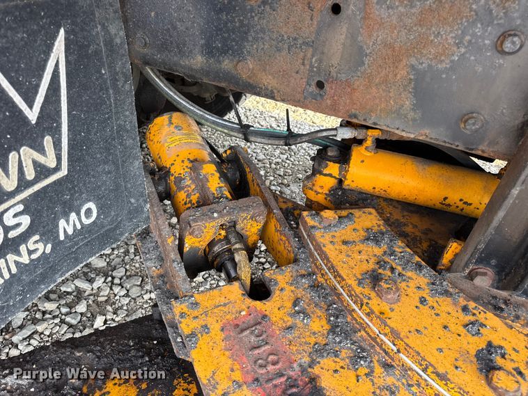 image for item DW6625 2005 International 7400 dump truck