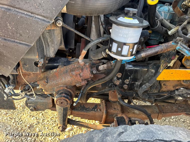 image for item DW6625 2005 International 7400 dump truck