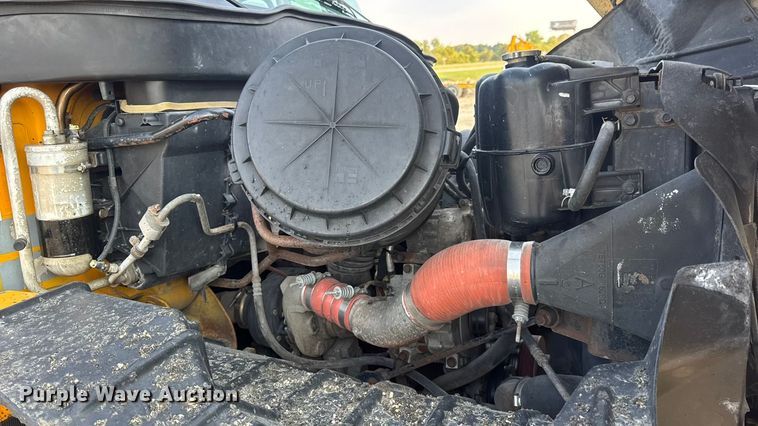 image for item DW6625 2005 International 7400 dump truck