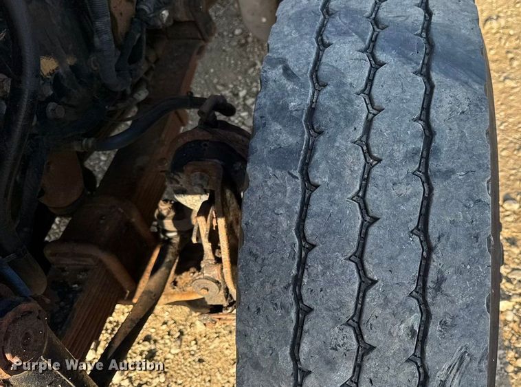 image for item DW6625 2005 International 7400 dump truck