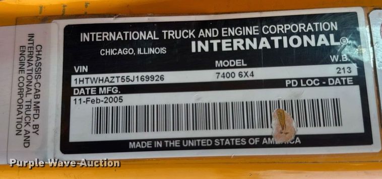 image for item DW6625 2005 International 7400 dump truck