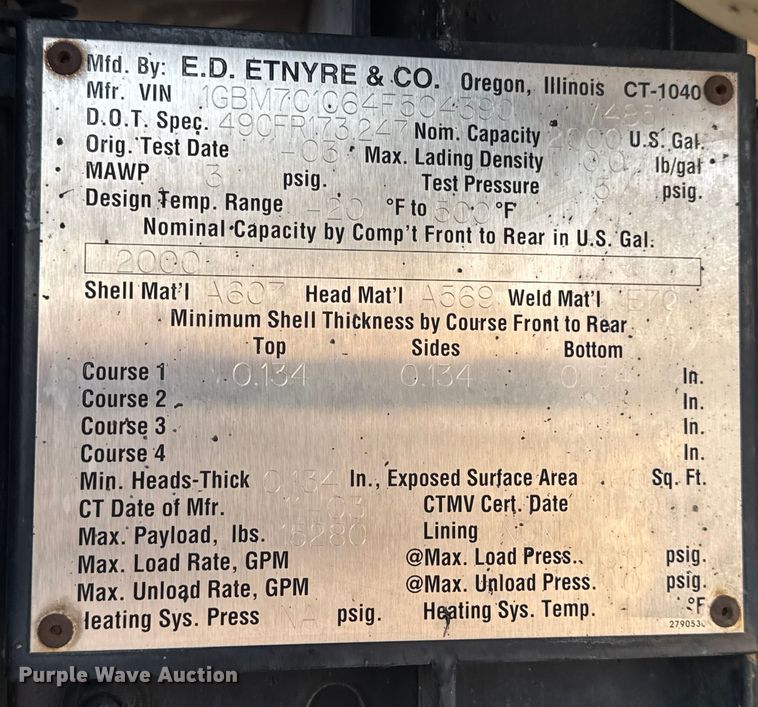 image for item DW6626 2004 Chevrolet C7500 oil distributor truck