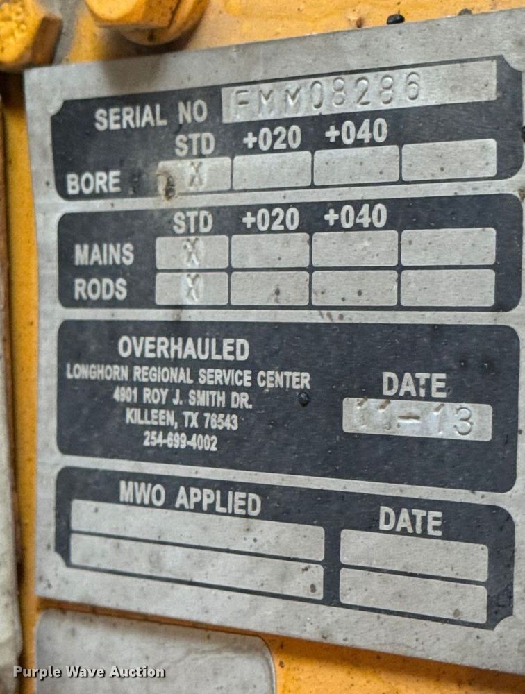 image for item DW6626 2004 Chevrolet C7500 oil distributor truck