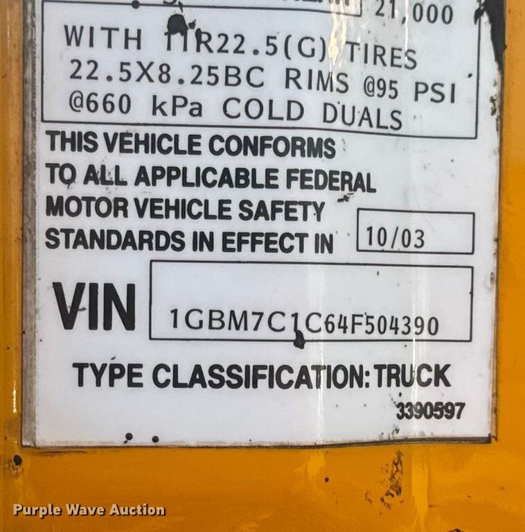 image for item DW6626 2004 Chevrolet C7500 oil distributor truck