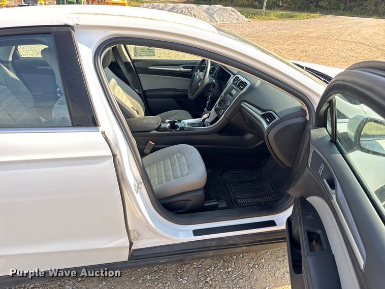 image for item DW6627 2014 Ford Fusion 