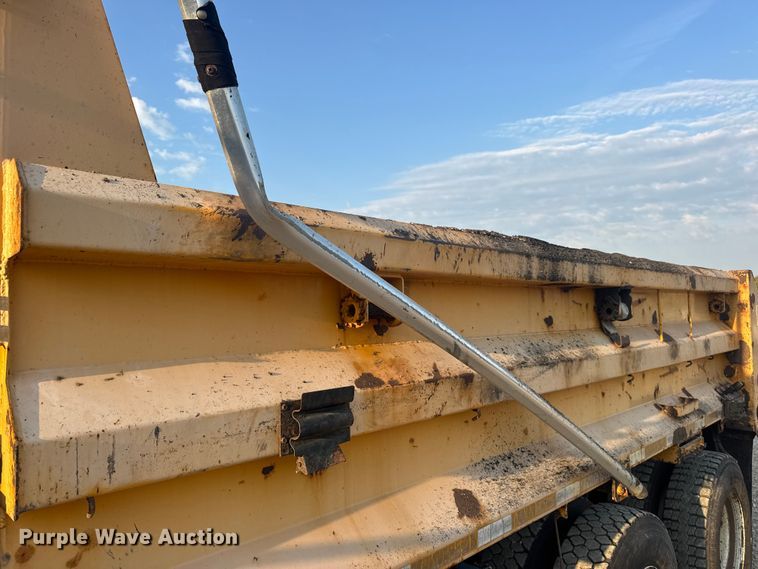 image for item DW6628 2010 International 7500 WorkStar dump truck