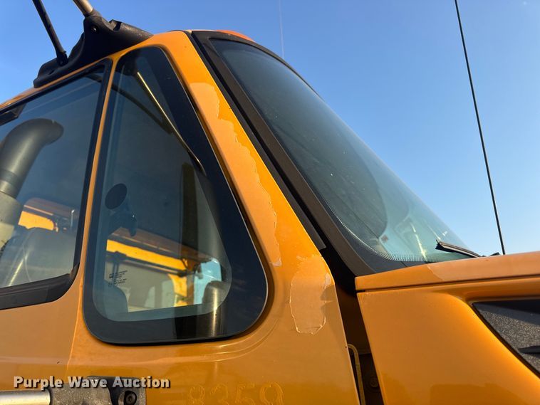 image for item DW6628 2010 International 7500 WorkStar dump truck