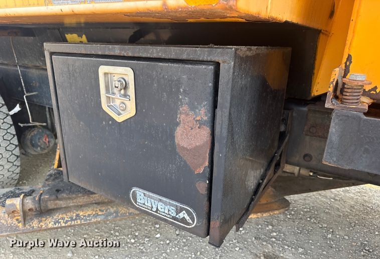 image for item DW6628 2010 International 7500 WorkStar dump truck