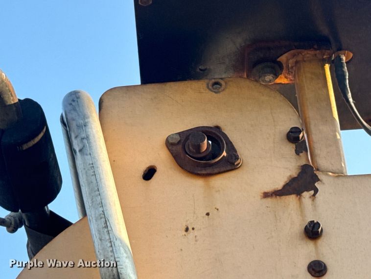 image for item DW6628 2010 International 7500 WorkStar dump truck