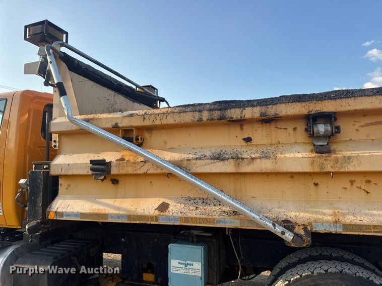 image for item DW6628 2010 International 7500 WorkStar dump truck