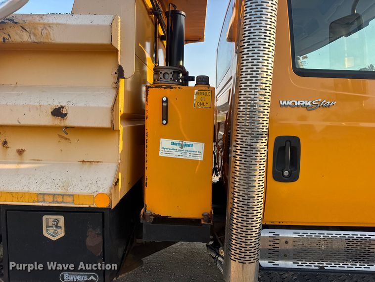 image for item DW6628 2010 International 7500 WorkStar dump truck