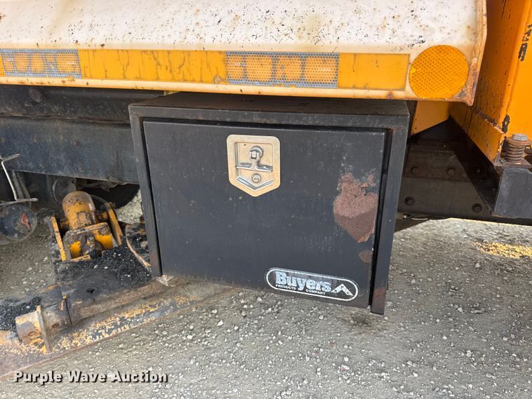 image for item DW6628 2010 International 7500 WorkStar dump truck