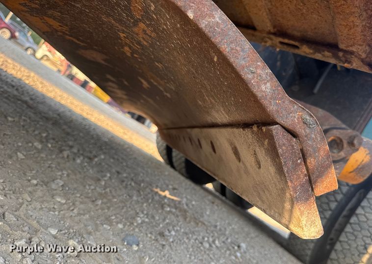 image for item DW6628 2010 International 7500 WorkStar dump truck