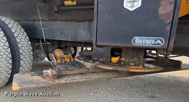 image for item DW6628 2010 International 7500 WorkStar dump truck