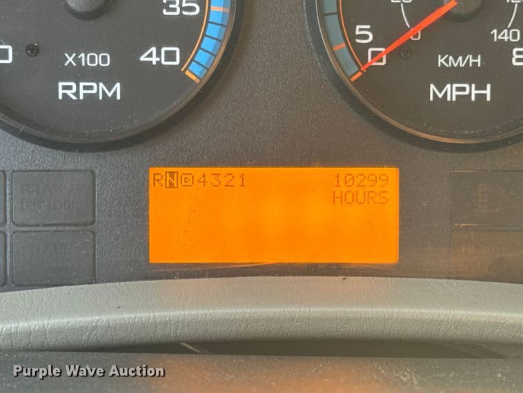 image for item DW6628 2010 International 7500 WorkStar dump truck