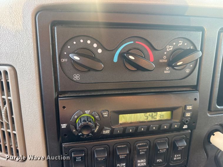 image for item DW6628 2010 International 7500 WorkStar dump truck