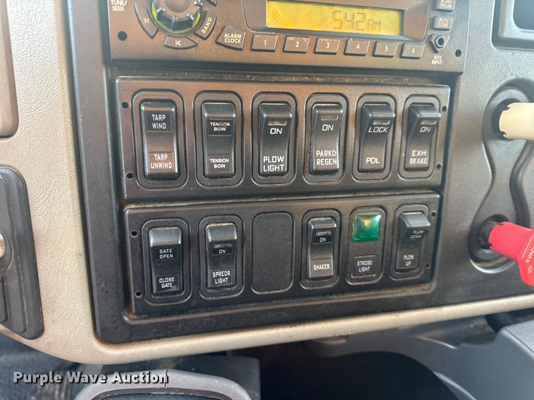 image for item DW6628 2010 International 7500 WorkStar dump truck