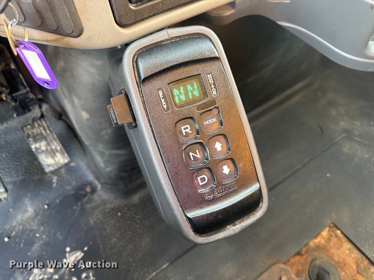 image for item DW6628 2010 International 7500 WorkStar dump truck