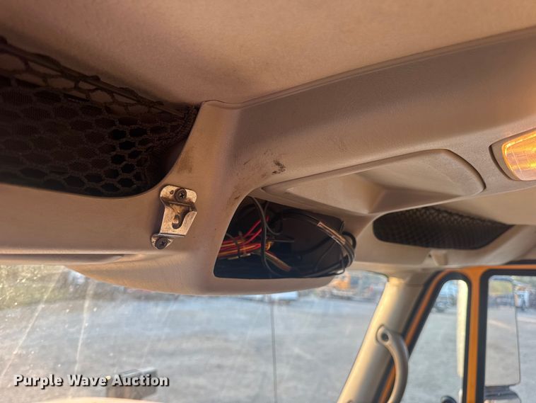 image for item DW6628 2010 International 7500 WorkStar dump truck