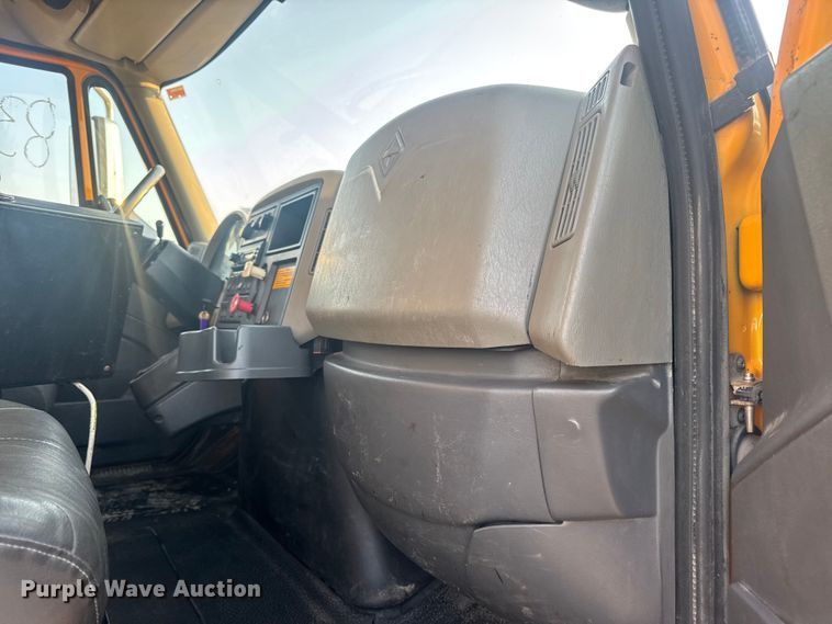 image for item DW6628 2010 International 7500 WorkStar dump truck