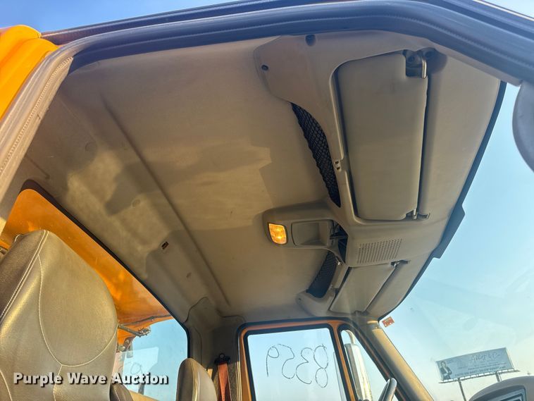 image for item DW6628 2010 International 7500 WorkStar dump truck