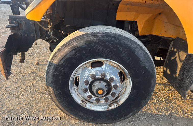 image for item DW6628 2010 International 7500 WorkStar dump truck