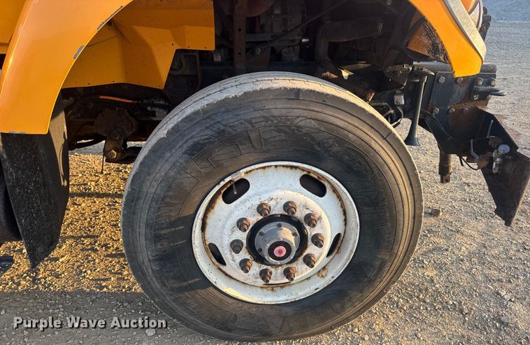 image for item DW6628 2010 International 7500 WorkStar dump truck