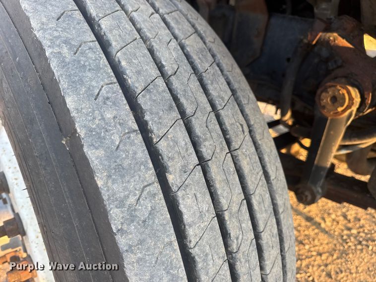 image for item DW6628 2010 International 7500 WorkStar dump truck