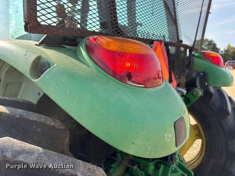 image for item DW6631 2010 John Deere 6115D tractor