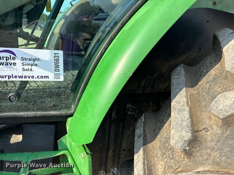 image for item DW6631 2010 John Deere 6115D tractor