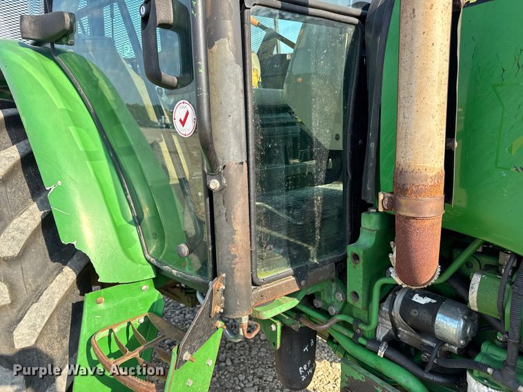 image for item DW6631 2010 John Deere 6115D tractor