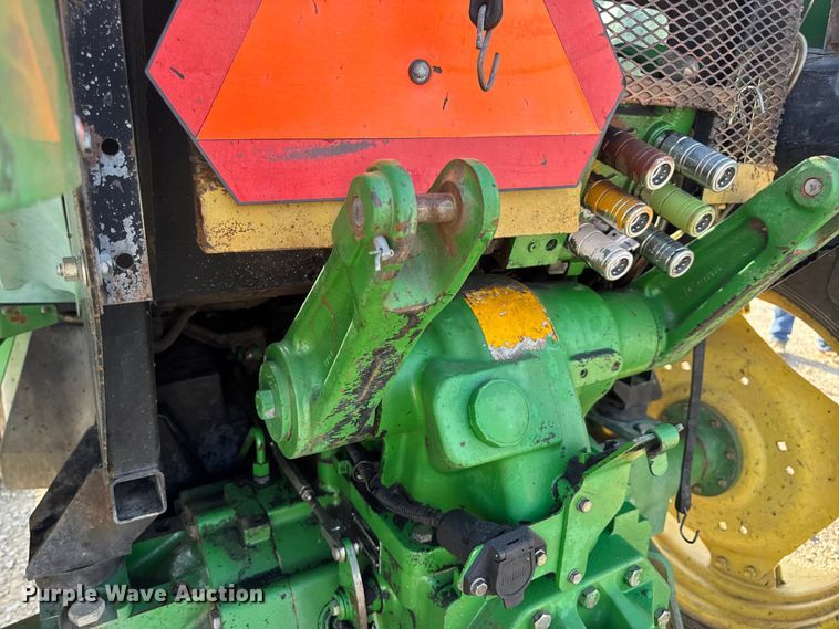 image for item DW6631 2010 John Deere 6115D tractor