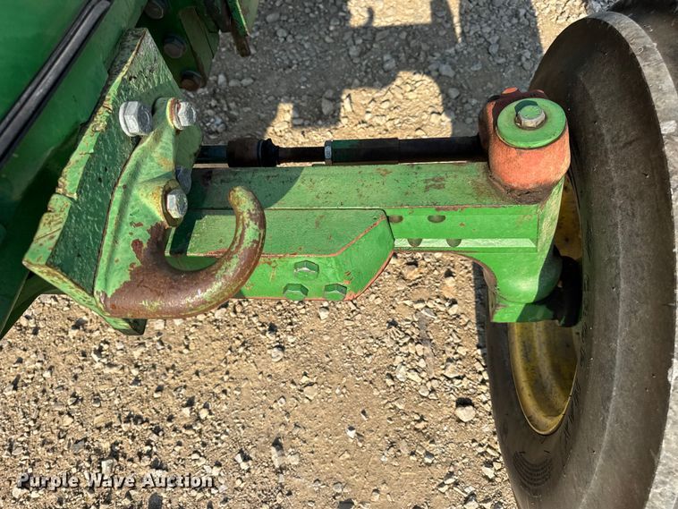 image for item DW6631 2010 John Deere 6115D tractor