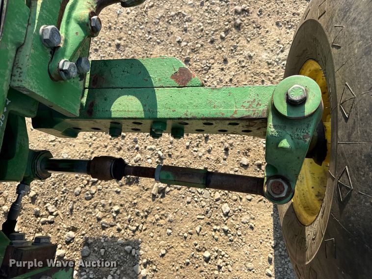 image for item DW6631 2010 John Deere 6115D tractor